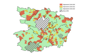 Déploiement de la fibre optique (Cliquez sur l'image pour l'agrandir) Déploiement de la fibre optique (Cliquez sur l'image pour l'agrandir)