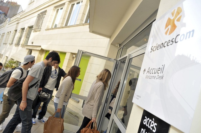 Vous habitez Nantes, Angers et Chartres, donnez votre point de vue sur la Smart City Vous habitez Nantes, Angers et Chartres, donnez votre point de vue sur la Smart City