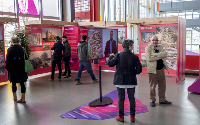 L'exposition des projets candidats à " Imagine Angers " dans le hall du Quai à Angers