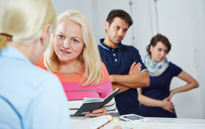 L'attente au guichet de la mairie, une situation bientôt révolue avec les chatbots (Photo Adobe Stock) L'attente au guichet de la mairie, une situation bientôt révolue avec les chatbots (Photo Adobe Stock)