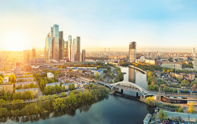 La réussite de la ville intelligente  l’emploi et la collaborations des usagers (photo Adobe Stock) La réussite de la ville intelligente  l’emploi et la collaborations des usagers (photo Adobe Stock)