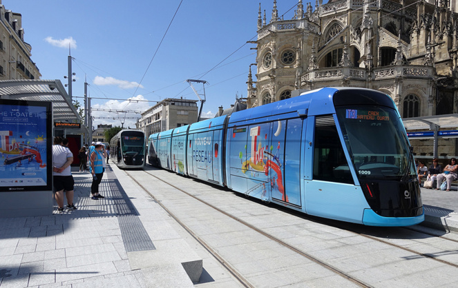 Le nouveau tram de Caen la Mer, mis en service le 27 juillet dernier (photo ErebosSan) Le nouveau tram de Caen la Mer, mis en service le 27 juillet dernier (photo ErebosSan)
