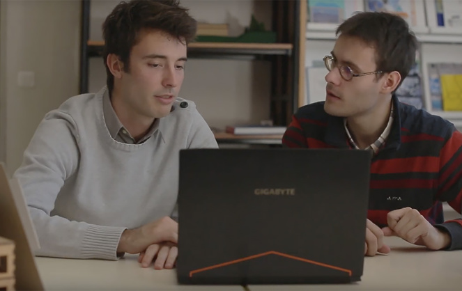 Les étudiants du projet EOL'UT, présentant leur projet (Photo tirée de la vidéo de présentation) Les étudiants du projet EOL'UT, présentant leur projet (Photo tirée de la vidéo de présentation)