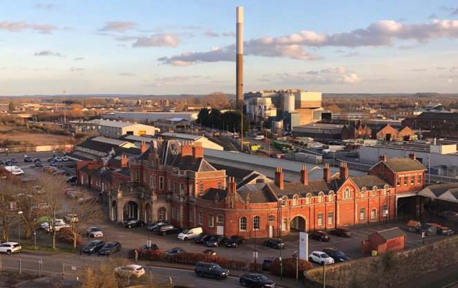 Le site d’Eastcroft Depot se chargera d’assurer l’essentiel de la distribution de l’énergie, avec notamment l’installation de panneaux solaires pour produire de l’électricité (photo OpenRemote)