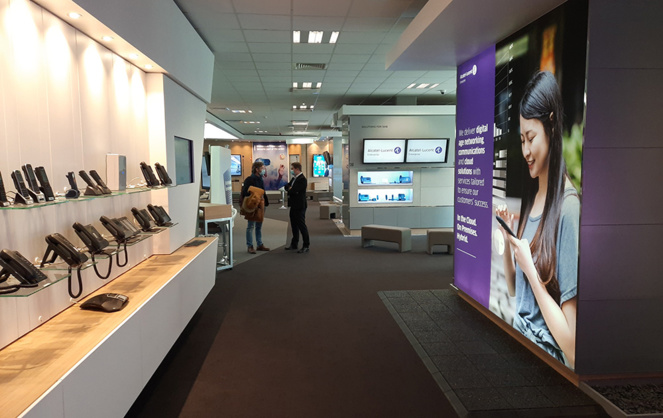 Le showroom Alcatel Lucent à Colombes, réservé aux entreprises Le showroom Alcatel Lucent à Colombes, réservé aux entreprises