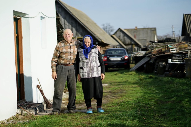 Les seniors qui vivent en zone rurale, méritent que l'on s'intéresse de près à leurs modes de déplacement ( source : Unsplash )