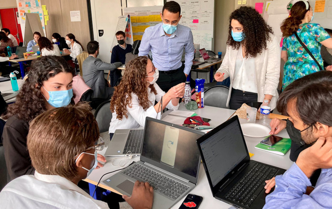 Les élèves ingénieur.es de l'EIVP en pleine réflexion (Photo EIVP - VEOLIA) Les élèves ingénieur.es de l'EIVP en pleine réflexion (Photo EIVP - VEOLIA)