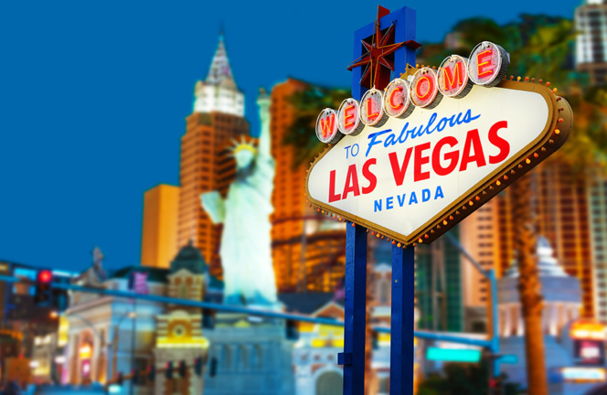 Le "Strip" de Las Vegas accueille en 2022 la 55e édition du Consumer Electronics Show (photo Adobe Stock)