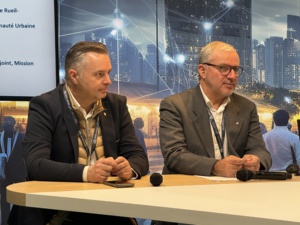 Gauche Eric BERLIVET - A Droite Denis THURIOT Gauche Eric BERLIVET - A Droite Denis THURIOT