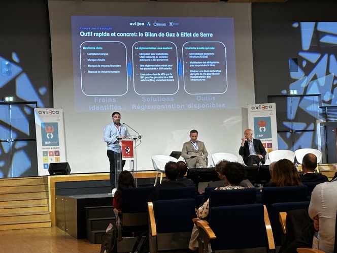 Numérique responsable : un livre blanc pour aider les collectivités à relever le défi social et environnemental Numérique responsable : un livre blanc pour aider les collectivités à relever le défi social et environnemental