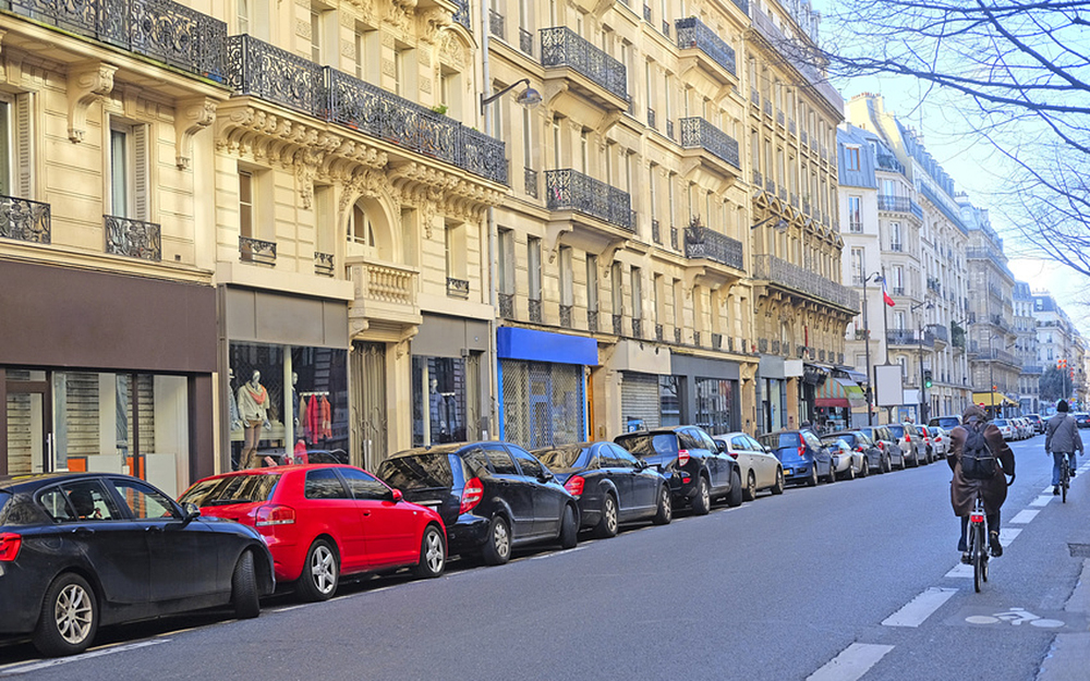 A Paris, le stationnement n'est pas une sinécure ( Photo © Dmitry Vereshchagin )