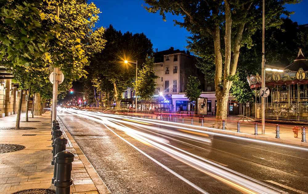 En se rapprochant de SmartNodes, expert en éclairage intelligent, Lacroix va accroire son leadership européen dans le domaine de la SmartCity (Photo illustration Adobe Stock)