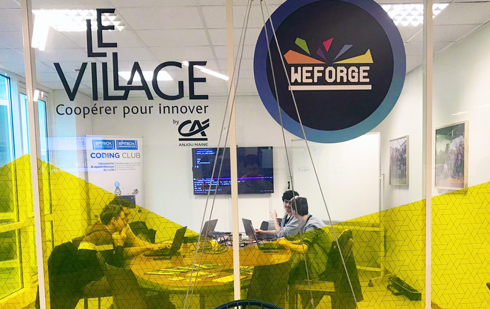 Une salle de réunion à WeForge (Photo WeForge)