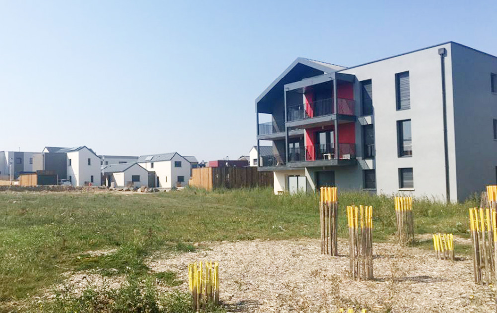L'écoquartier de Beaucouzé, un projet en pleine évolution qui alterne habitat bas-carbone et espaces végétalisés (photo Alter) L'écoquartier de Beaucouzé, un projet en pleine évolution qui alterne habitat bas-carbone et espaces végétalisés (photo Alter)