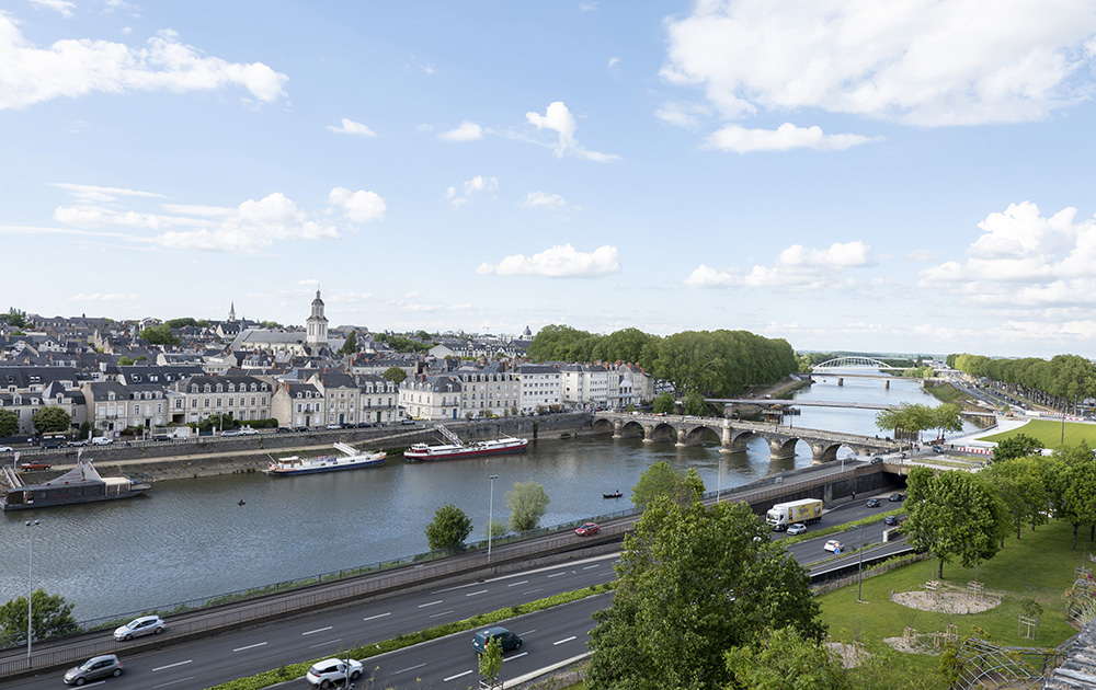 Souvent classée ville la plus verte de France, Angers (49) n’échappe pas à la surenchère électorale en matière de transition écologique, tout en faisant une bonne place à l'automobile (photo A l’Ouest Image)
