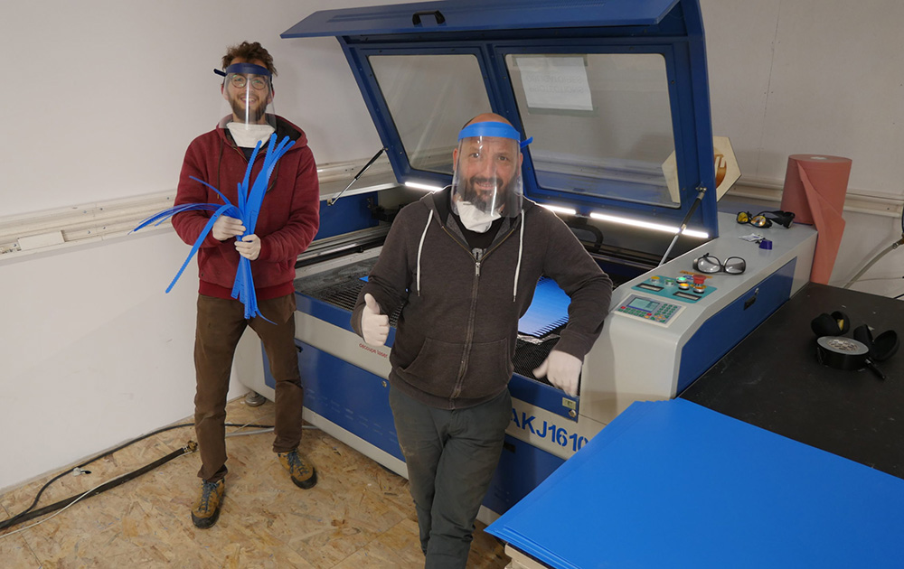 Le collectif de la Mélusine a créé un groupe facebook “Shields – Visiere Solidaire – Covid19 – Vienne 86” pour rassembler les makers solidaires dans la Vienne ( photo Les Usines)