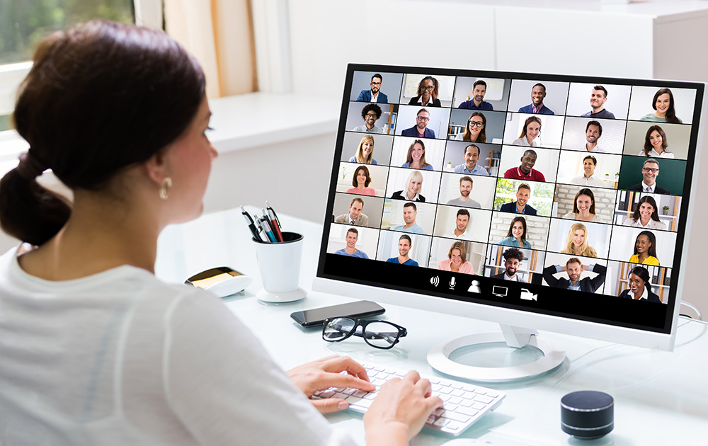 Un cadre plus agréable et plus calme, permettant plus de productivité, c'est qu'ont découvert les travailleurs distants qui s'installent à la campagne (Photo Adobe Stock) Un cadre plus agréable et plus calme, permettant plus de productivité, c'est qu'ont découvert les travailleurs distants qui s'installent à la campagne (Photo Adobe Stock)