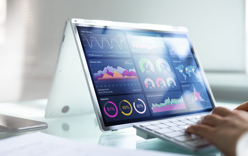 Le numérique et le traitement de la DATA ont profondément changé la relation des entreprises avec leur client (photo d'illustration Adobe Stock)