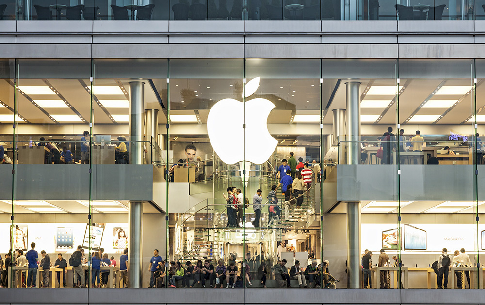 Les Apple Store sont des lieux très fréquentés par les aficionados de la marque à la pomme (Photo Adobe Stock) Les Apple Store sont des lieux très fréquentés par les aficionados de la marque à la pomme (Photo Adobe Stock)