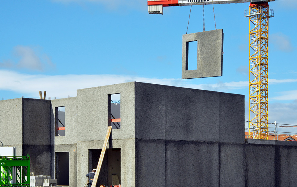 Construction d'un bâtiment en béton bois (Source CCB Greentech) Construction d'un bâtiment en béton bois (Source CCB Greentech)