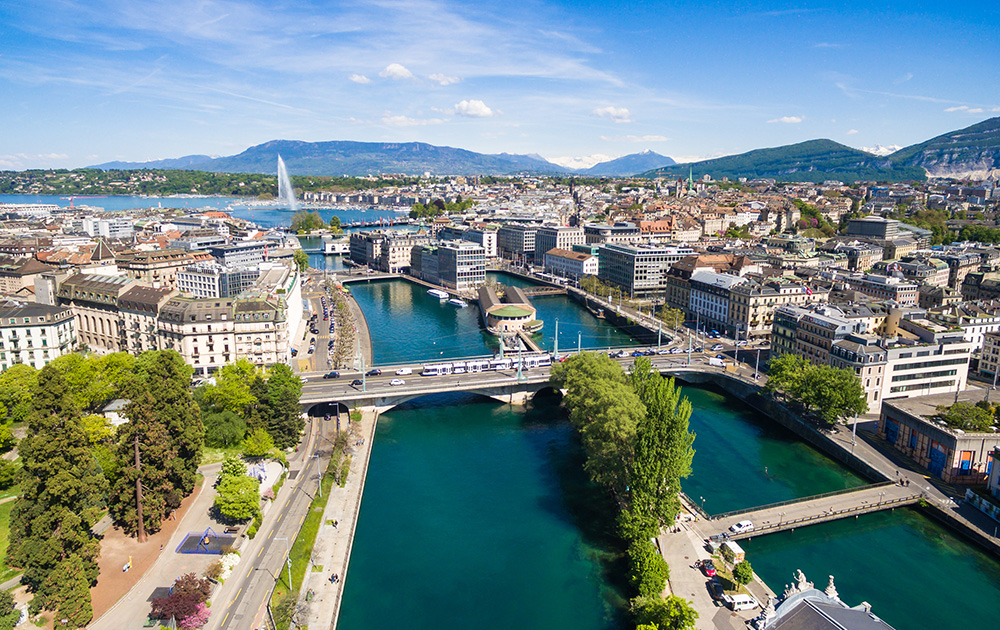 La ville de Genève, au coeur du Canton du même nom et de sa métropole qui s'étend jusqu'en France (photo illustration Adobe Stock)