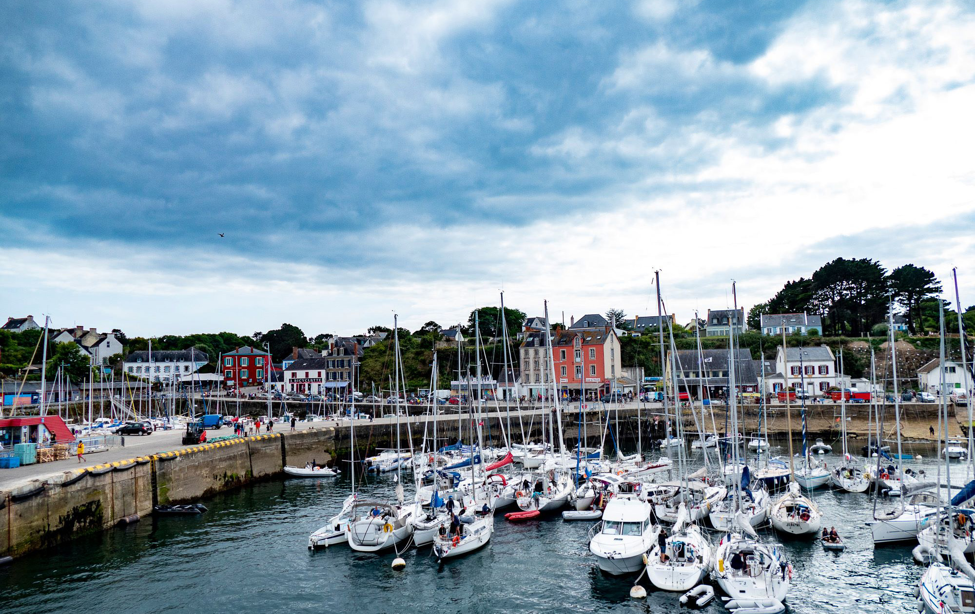 L'île de Groix (Morbihan), un site préservé, qui va bénéficier des dernières technologies en matière d'électricité et de télécommunications (photo A L'ouest images)