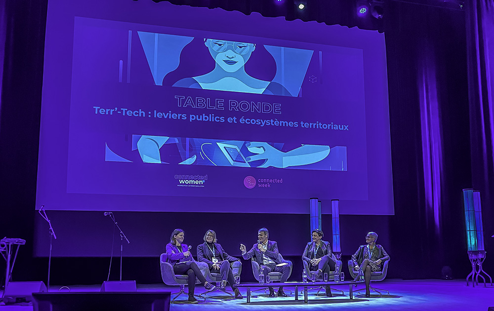 L'un des débats organisés pendant les deux jours de la Connected Women L'un des débats organisés pendant les deux jours de la Connected Women