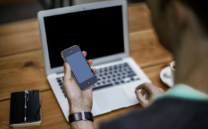 Deux tiers des Français utilisent un smartphone pour gérer leur argent au quotidien Deux tiers des Français utilisent un smartphone pour gérer leur argent au quotidien