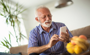 Services Publics : doit-on imposer à chacun d’avoir un smartphone ou une tablette numérique ? Services Publics : doit-on imposer à chacun d’avoir un smartphone ou une tablette numérique ?