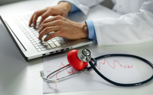 La télésurveillance cardiaque permet de faire baisser le nombre de décès. La télésurveillance cardiaque permet de faire baisser le nombre de décès.